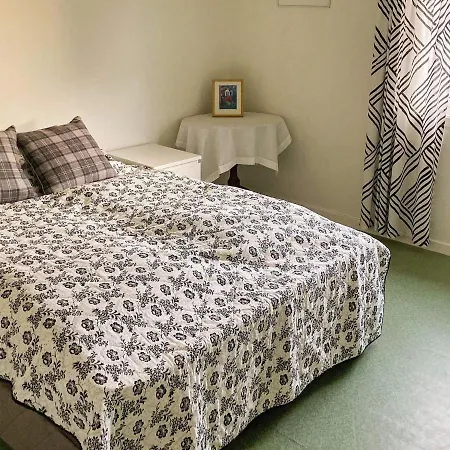Apartment Halsanaustan *